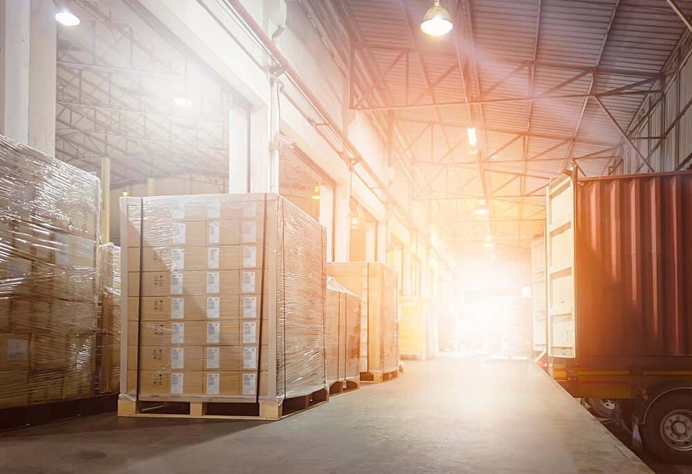 Learn about pallet stacking methods for warehouses